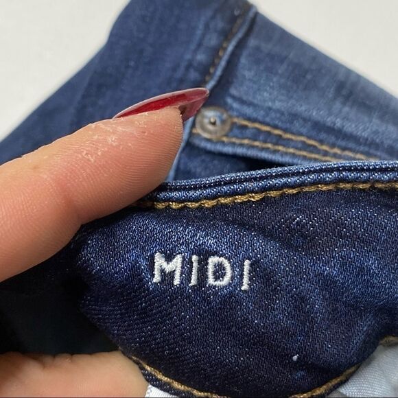 American Eagle | MIDI Stretch Cutoff Denim Shorts - Picture 4 of 5